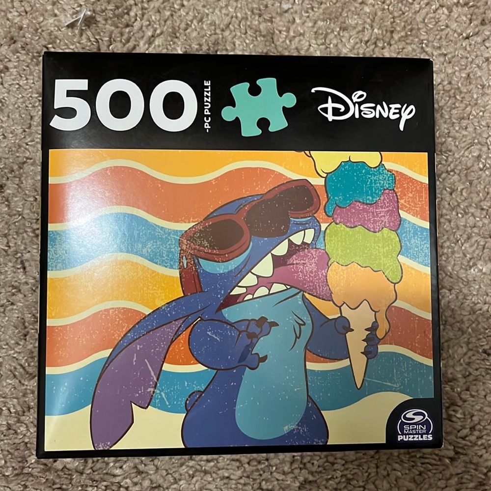 Disney Stitch 500-pc puzzle